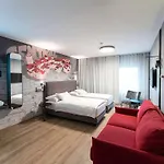 Ibis Styles Centre Отель 3*
