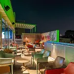 Отель Ibis Styles Centre 3*