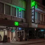 Отель Ibis Styles Centre 3*