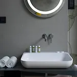 Ibis Styles Centre Szálloda Ljubljana