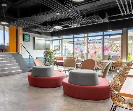 Ibis Styles Centre Hotel 3*