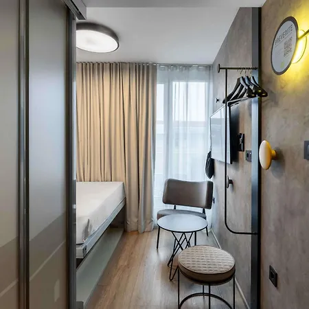 Ibis Styles Centre 3*