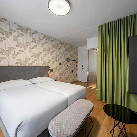 Ibis Styles Centre Hotel