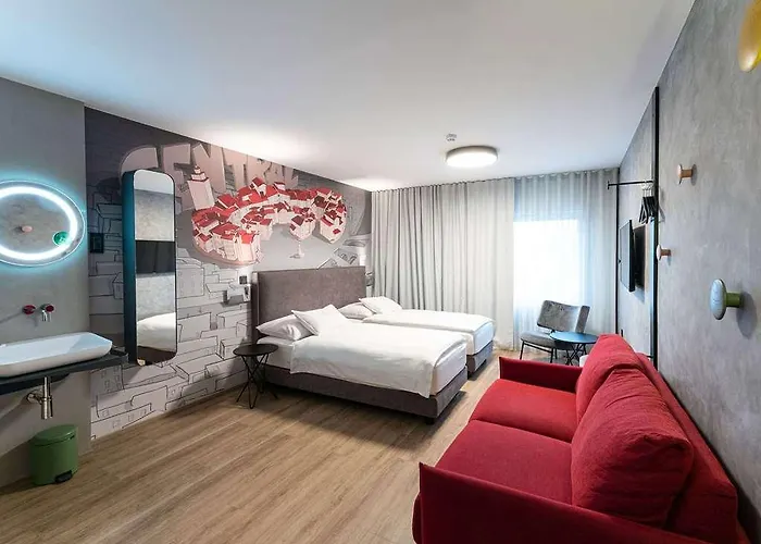 Ibis Styles Centre מלון 3*