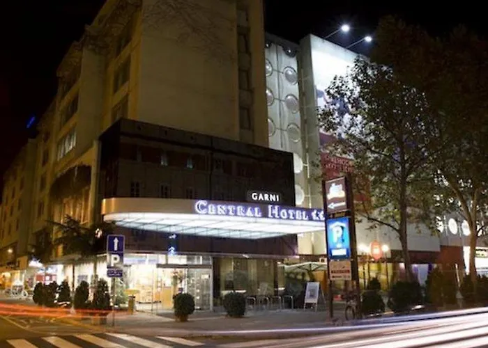 Ibis Styles Centre فندق