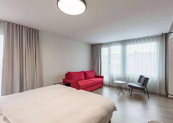 Ibis Styles Centre 3*