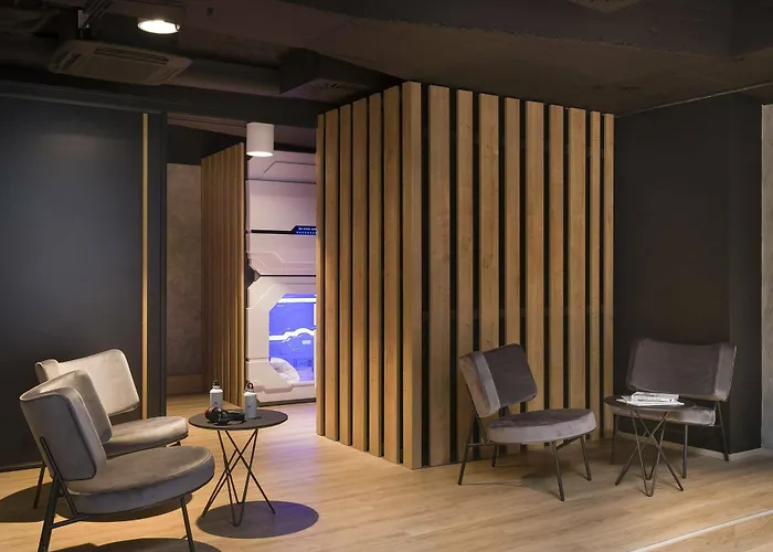 Ibis Styles Centre فندق